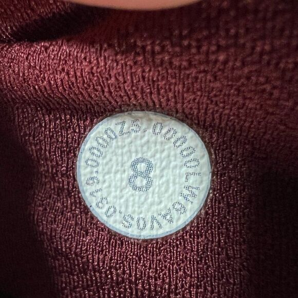 Lululemon Pace Rival Crop Leggings Women's Size 8 Cherry Cola Yoga Running - Picture 9 of 9